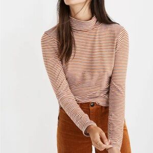 Madewell Whisper Cotton Turtleneck in Daniela Stripe XS in warm nutmeg